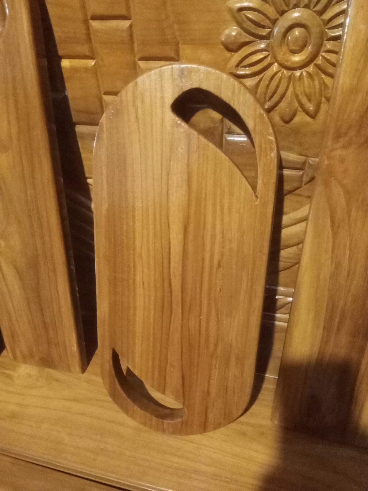 Handmade Teak Wood Decorative Lattice Panel - Image 2
