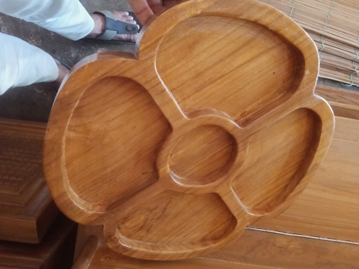 Teak Wooden Flower Shape Serving Tray - Image 2