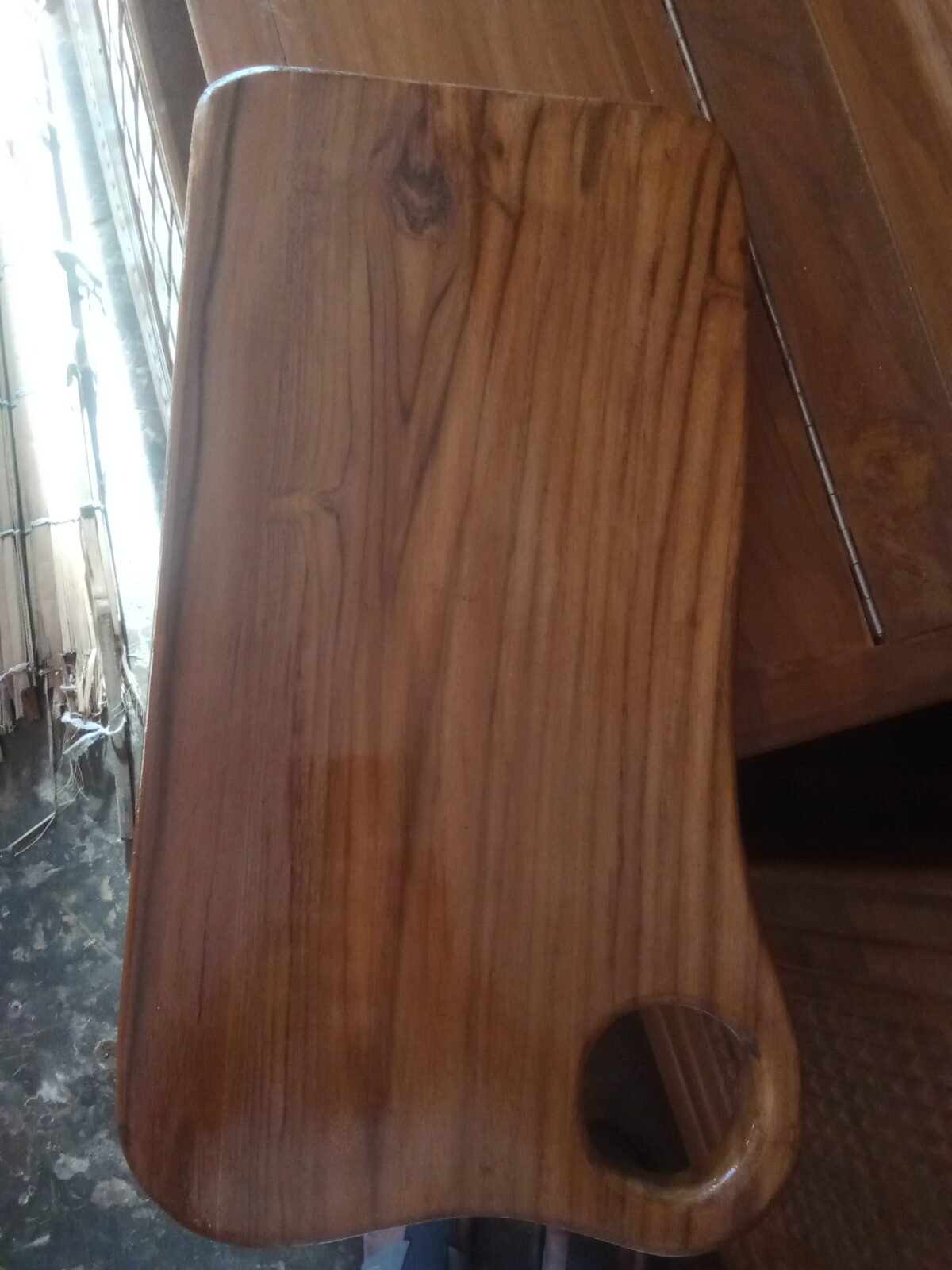 Handmade Teak Wood Serving Board with Round Handle - Image 2